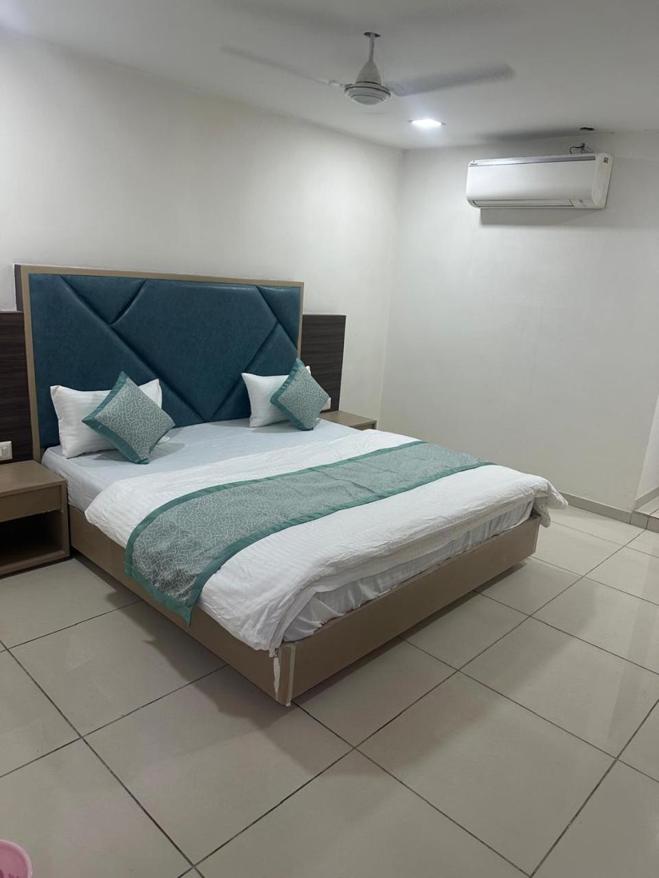 Hotel Nest View Ahmedabad Exterior foto